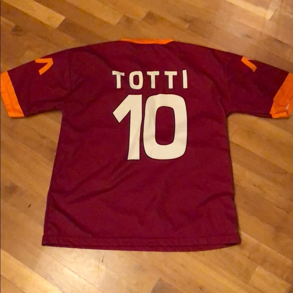 Roma Totti shirt - adult size XL.